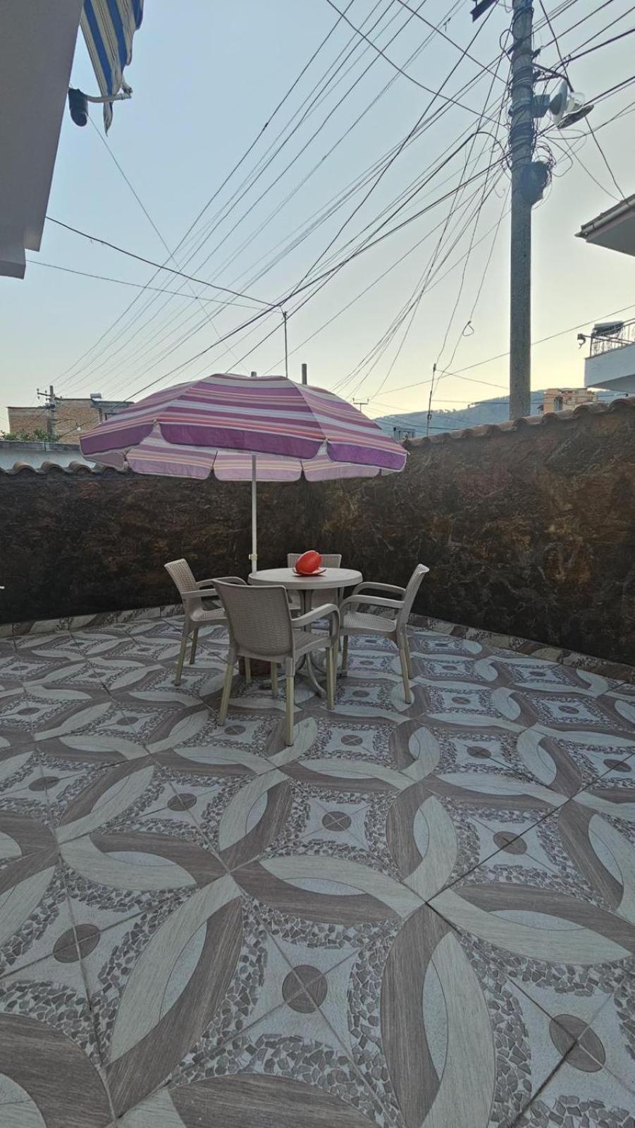 Guesthouse Albi Berat Exterior foto